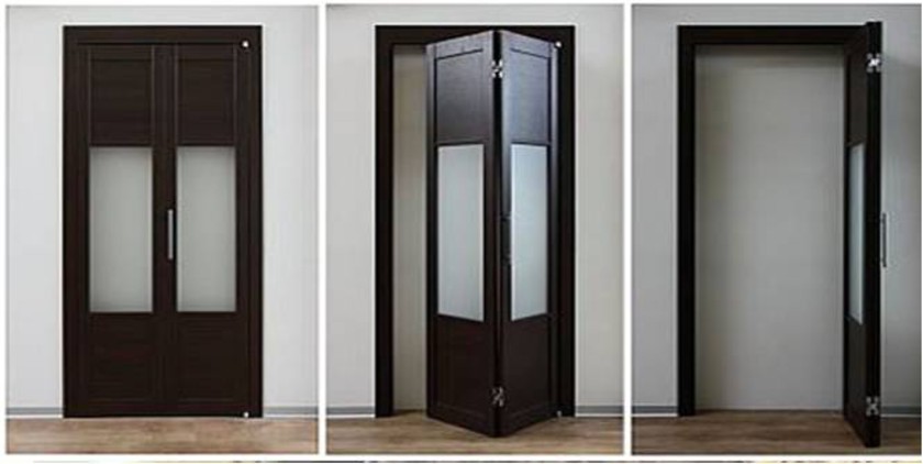 Шпонированные двери гармошка с матовыми стеклянными вставками Атырау